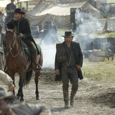Anson Mount y Ton Noonan en 'Infierno sobre ruedas'