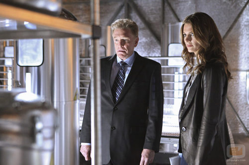 William Atherton hace un cameo en el capítulo "De cabeza" de 'Castle'
