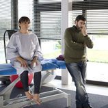 Pablo reconoce a Mónica (Blanca Portillo) en el capítulo "Huesos de cristal"