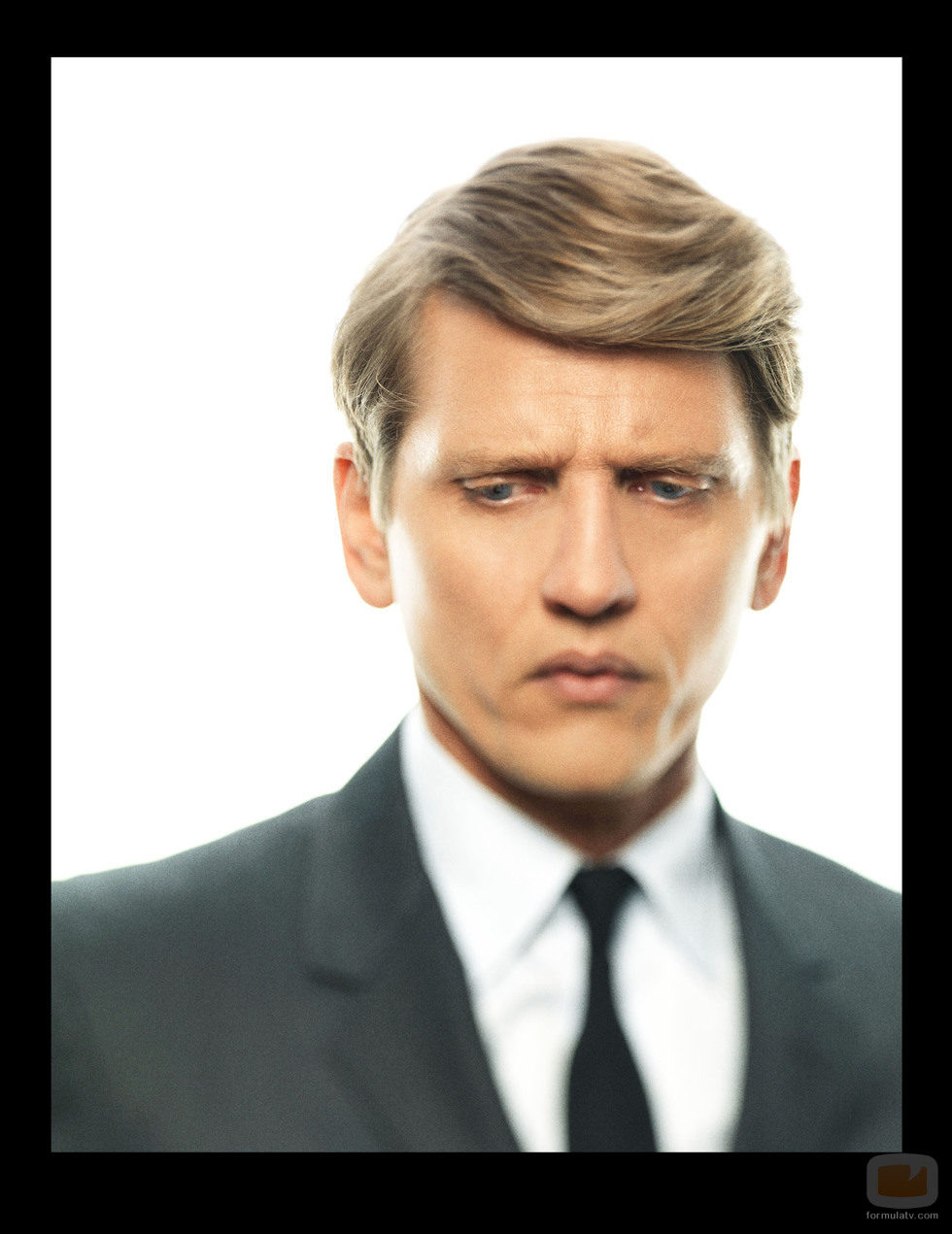 Barry Pepper es Bobby Kennedy