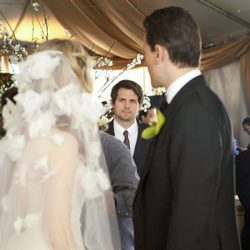 Sarah Michelle Gellar se casa en el último capítulo de 'Ringer'