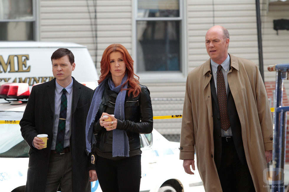 Carrie, Burns y Costelo en una escena de 'Imborrable'