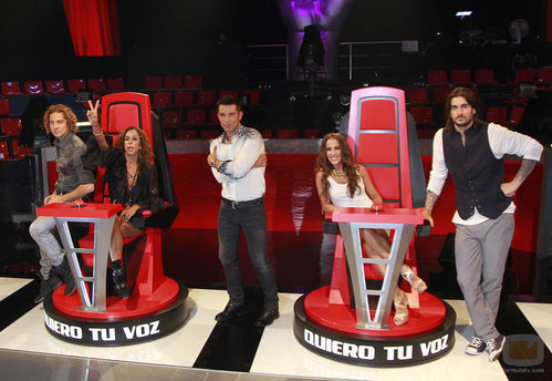 El presentador y los coaches de 'La Voz' en el plató del programa