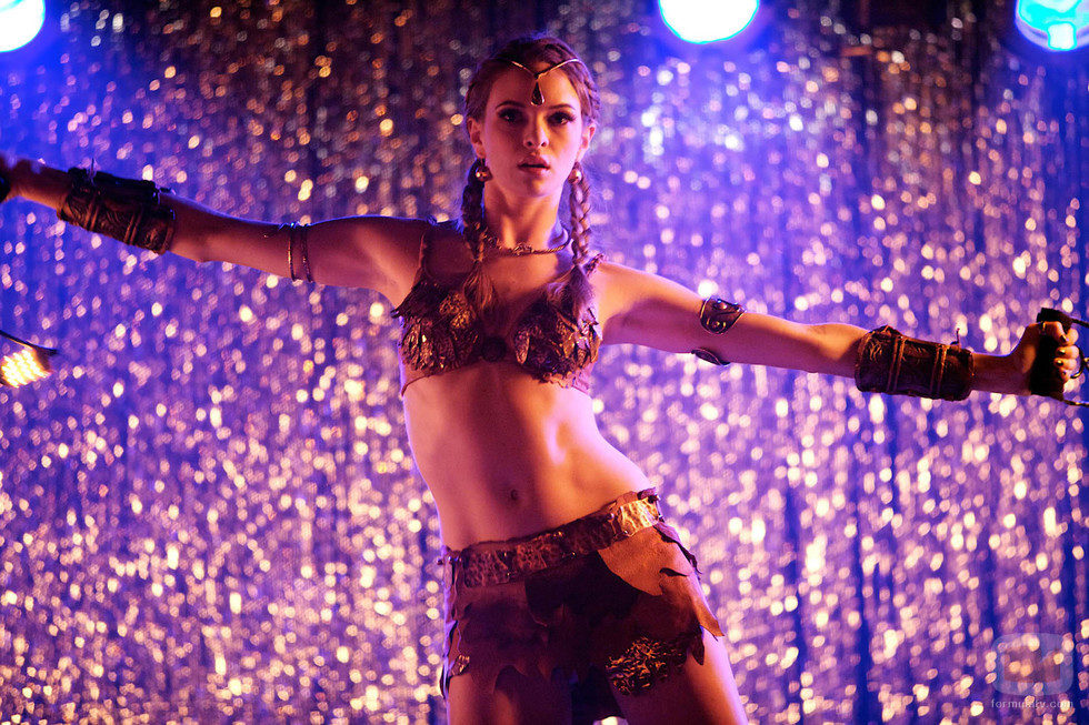 Una bailarina interpreta una danza árabe en 'Grimm'