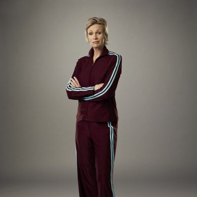 Jane Lynch vuelve a ponerse en la piel de Sue Sylvester en la cuarta temporada de 'Glee'