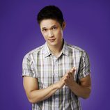Harry Shum Jr. es Mike Chang en la cuarta temporada de 'Glee'
