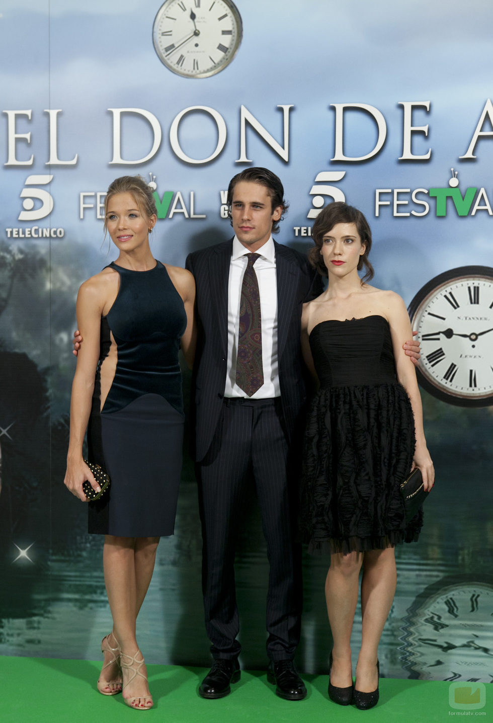Patricia Montero, Martín Rivas e Itsaso Arana en la premiere de 'El don de Alba'