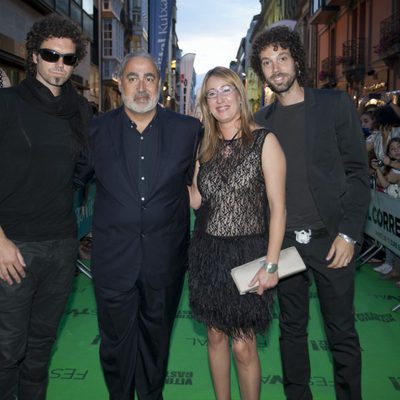 El equipo de 'El hormiguero' a su llegada a la ceremonia de clausura del FesTVal de Vitoria