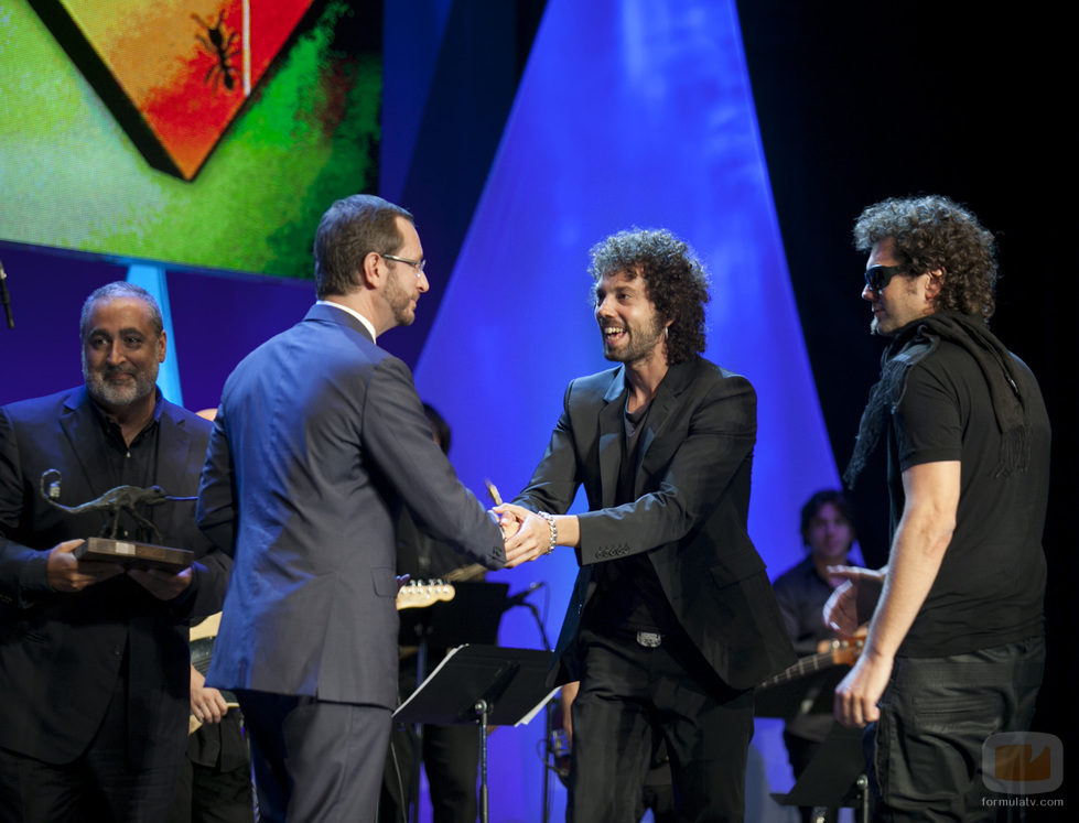 El equipo de 'El hormiguero' recoge el premio Mainat 2012