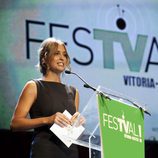 Sandra Sabatés presentó uno de los premios de la ceremonia de clausura del FesTVal de Vitoria