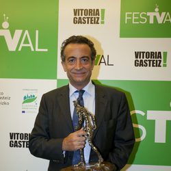 J.J. Santos recoge el premio especial para Mediaset Sport