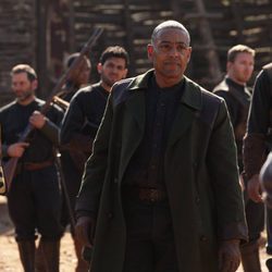 Giancarlo Esposito es el Capitán Neville en 'Revolution'