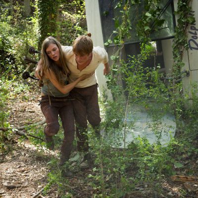 Tracy Spiridakos y Graham Rogers, dos hermanos en 'Revolution'