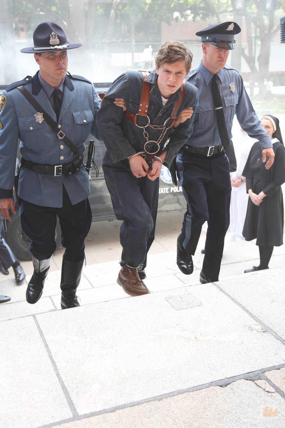 Evan Peters es Kit en 'American Horror Story: Asylum'