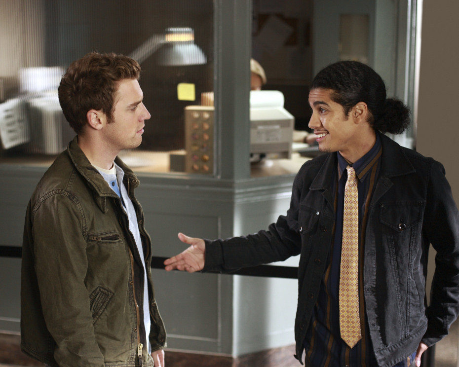 Bret Harrison y Rick Gonzalez en 'Reaper'