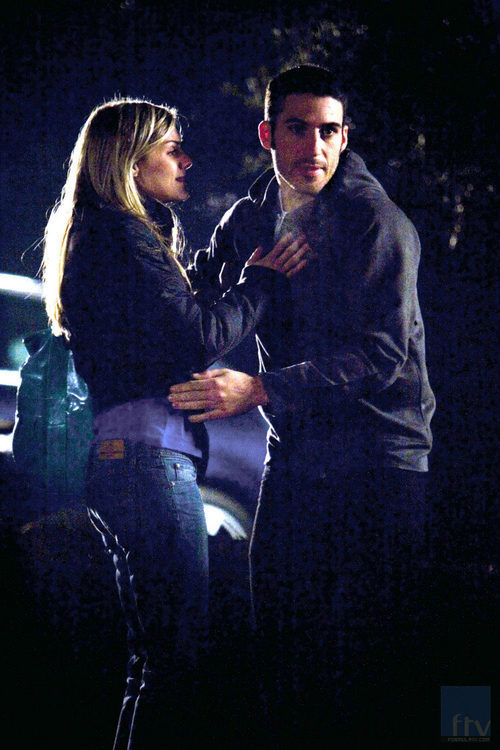 Amaia Salamanca y Miguel Ángel Silvestre en 'Sin tetas no hay paraiso'