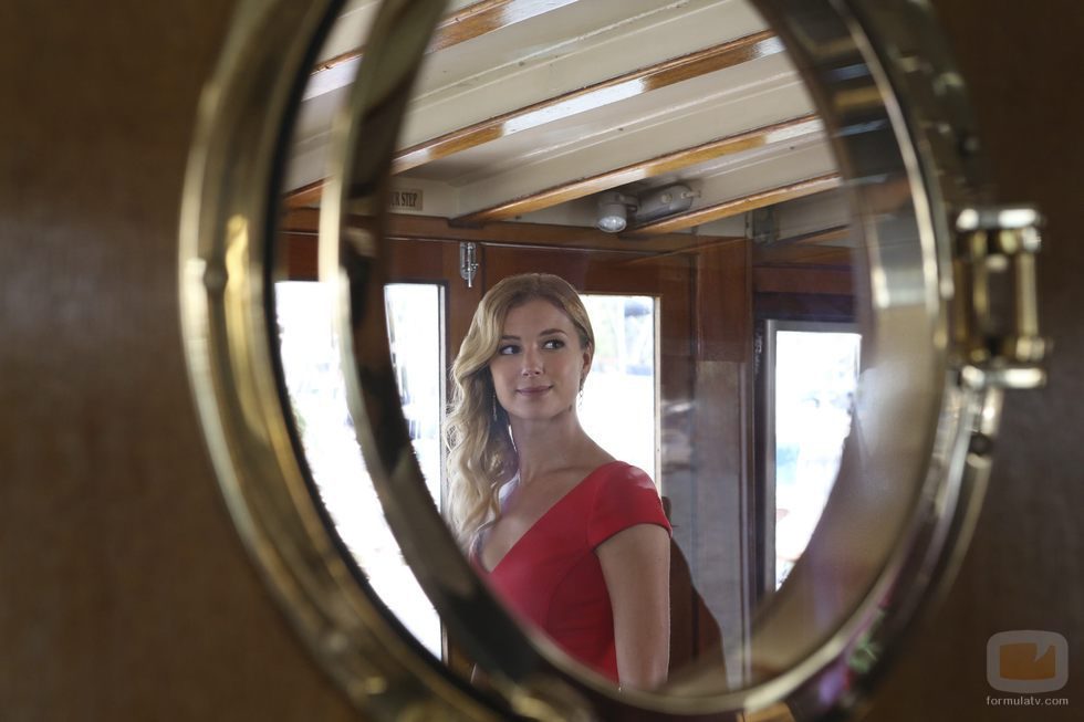 Emily VanCamp vuelve a protagonizar 'Revenge' en su segunda temporada