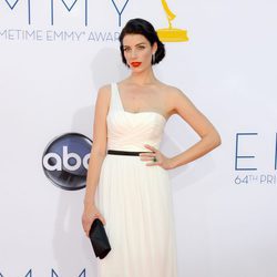 Jessica Paré de 'Mad Men' en los Emmy 2012