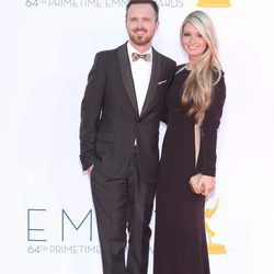 Aaron Paul y Lauren Parsekian en los Emmy 2012