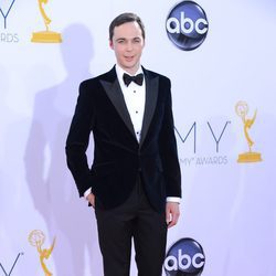 Jim Parsons de 'The Big Bang Theory' en los Emmy 2012