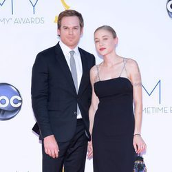 Michael C. Hall y Morgan Macgregor en los Emmy 2012