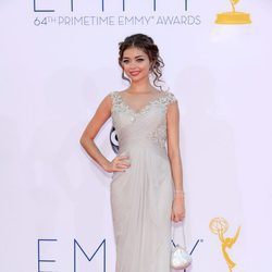 Sarah Hyland de 'Modern Family' en los Premios Emmy 2012