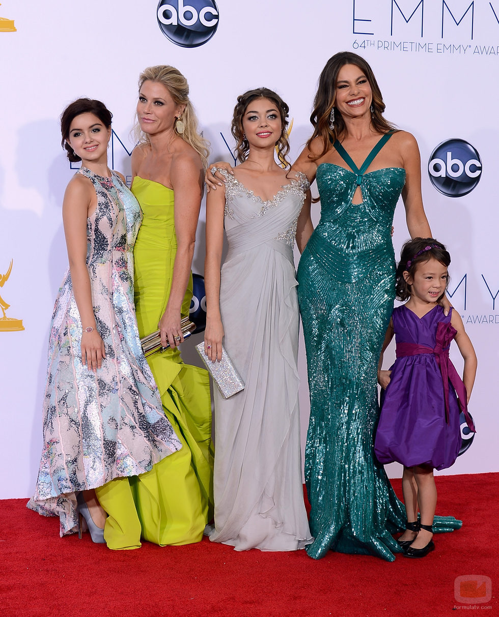 Las chicas de 'Modern Family' posan juntas en los Emmy 2012