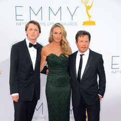 Michael J. Fox de 'The Good Wife' con su mujer e hijo en los Emmy 2012