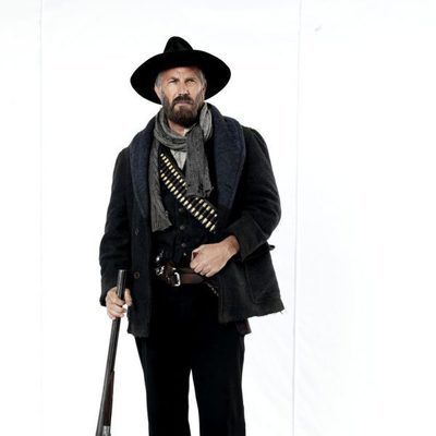 Kevin Costner es el patriarca de los Hatfields en 'Hatfields & McCoys'