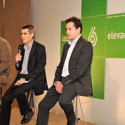 Antonio García Ferreras, Carlos Fernández y Mario López, en la rueda de prensa