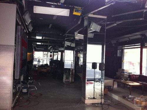 Sofá de piel de 'Alguien tenía que decirlo'