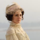 Adriana (Silvia Marsó), se enamorará de Javier Alarcón (Eloy Azorín) en 'Gran Hotel'