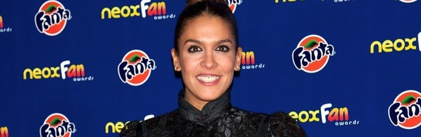 Lorena Castell en la alfombra naranja de los Neox Fan Awards 2012