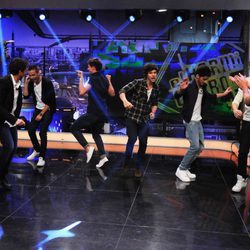 Los chicos de One Direction bailan en 'El Hormiguero'