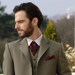 Alfonso Bassave es Gonzalo en 'Gran Hotel'