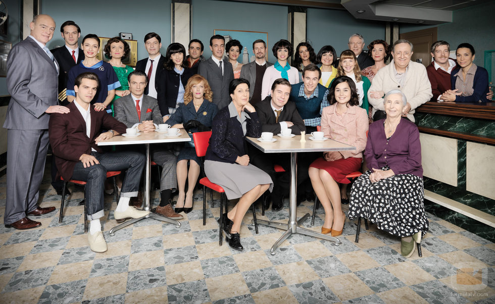 Reparto al completo de 'Amar es para siempre'