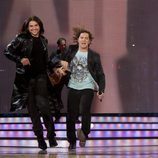 Bisbal y Rafa dandolo todo en el escenario de 'La Voz'