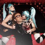 Vinila von Bismark y Torito en "The Hole"