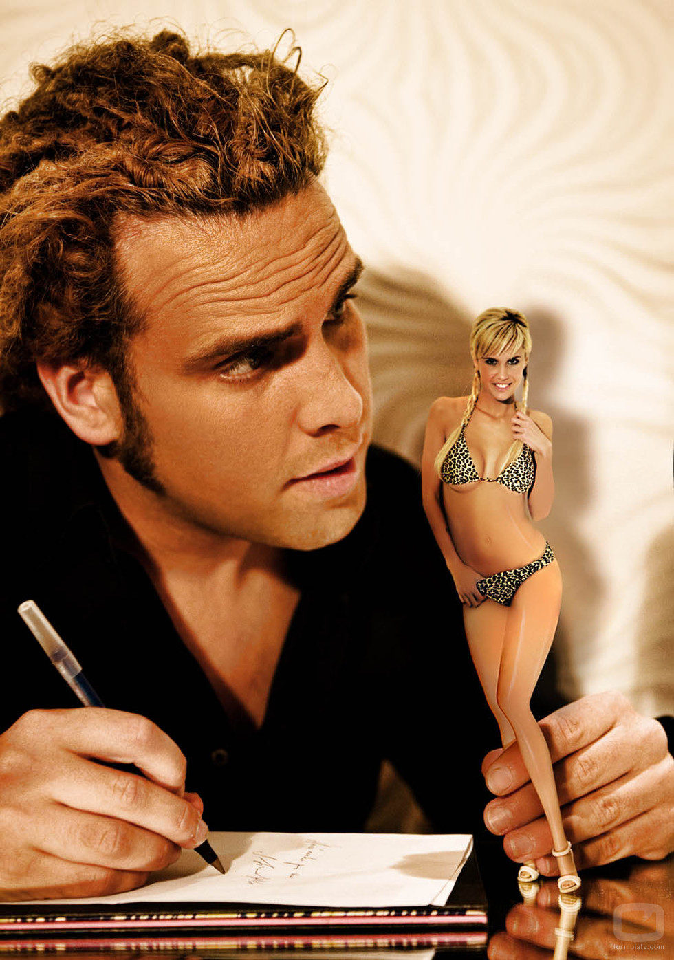 Miriam Sánchez, en bikini de leopardo