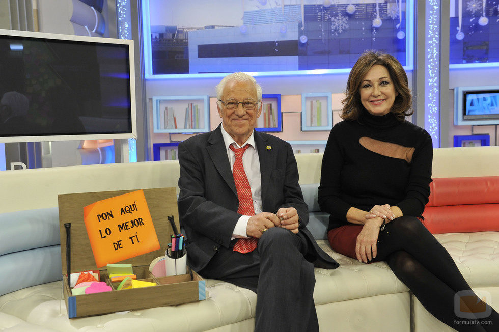 El Padre Ángel junto a Ana Rosa Quintana