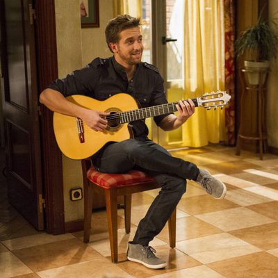 Pablo Alborán canta en el capítulo 200 de 'Aída'