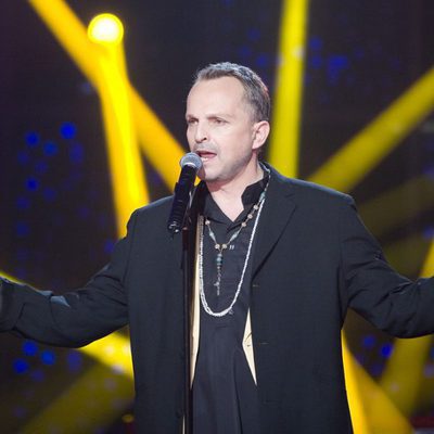 Miguel Bosé celebra la nochebuena en La 1 con 'Bosé Papitwo'