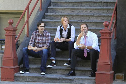 Nelson Franklin, Kris Marshall y David Denman son Adam, Ethan y Mike en 'Manos libres'