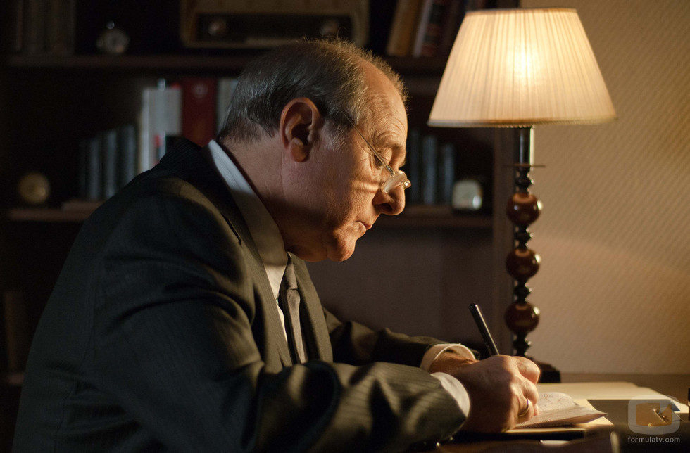 Don Vicente Cortázar (Emilio Gutiérrez Caba) en la tercera temporada de 'Gran Reserva'