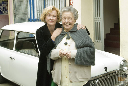 Ana Duato y María Galiana posan juntas en 'Cuéntame cómo pasó'