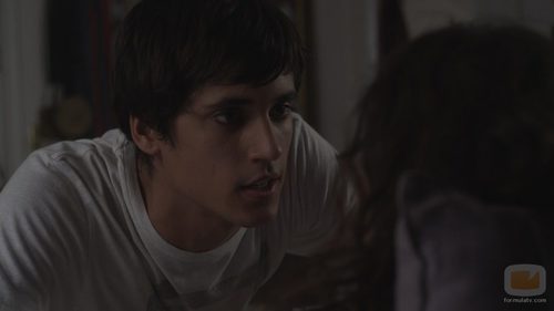 Álex Maruny es Víctor en 'Pulseras rojas'