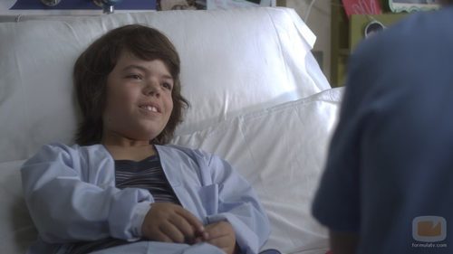 Noah Manni es Dani en 'Pulseras rojas' 