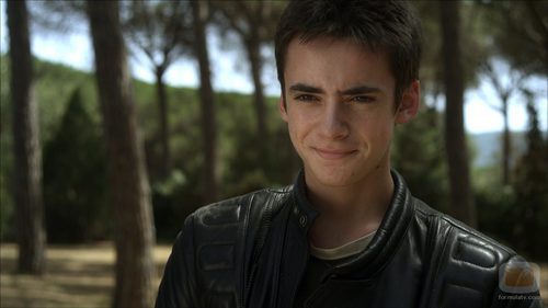 Igor Szpakowski es Jordi en 'Pulseras rojas'