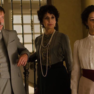 Eloy Azorín, Adriana Ozores y Luz Valdenebro son Javier, Teresa y Sofía Alarcón