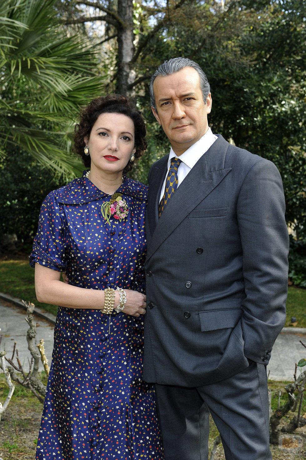 Marta Belaustegui y José Luis García Pérez, María de las Mercedes de Borbón y Juan de Borbón en 'El Rey'